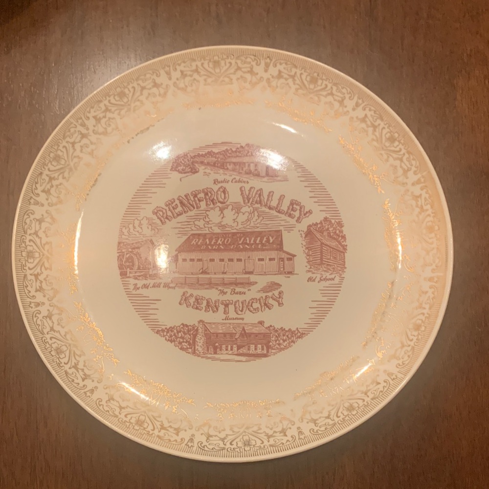 Renfro Valley Kentucky Collector Plate 10”